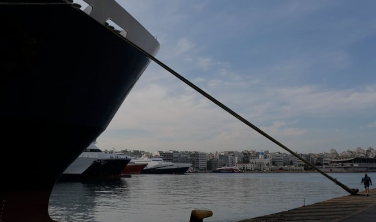 Έρχεται νέο κύμα ακρίβειας: Αυξήσεις σε αεροπορικά, ακτοπλοΐα και οδικές μεταφορές