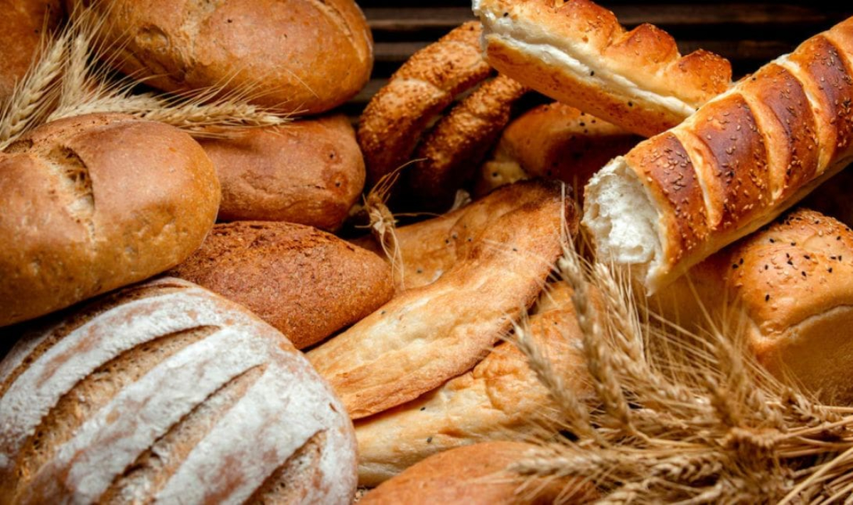 Αρτοποιοί προειδοποιούν: Το ψωμί κινδυνεύει να γίνει «είδος πολυτελείας» λόγω της κρίσης στη Μέση Ανατολή