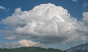 Αλλάζει το σκηνικό του καιρού: Έρχονται βροχές και δυνατοί άνεμοι – Η πρόγνωση σήμερα