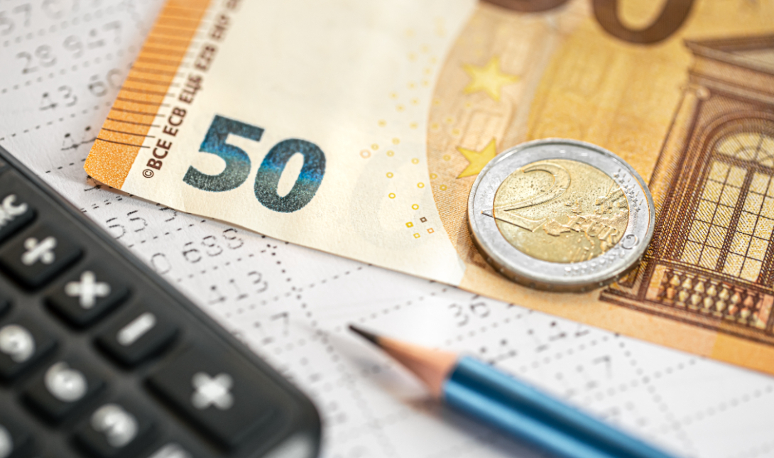 Σοκ για συνταξιούχους: Πάνω από 400.000 θα χάσουν συνολικά 888 εκατ. ευρώ μέσα στο 2026