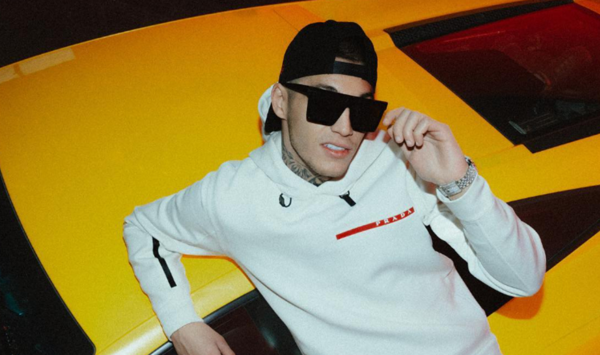 Συγκλονίζει γνωστός τράπερ για επιθέσεις στο Ντουμπάι: «Γλίτωσα για μία μέρα – Πύραυλος έπεσε 500 μέτρα από το σπίτι μου»