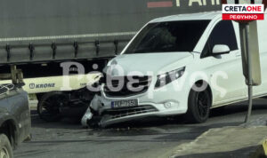 Τροχαίο ατύχημα στον κόμβο Αμαρίου στα Μισίρια – Προσωρινή διακοπή κυκλοφορίας (φώτο)