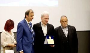 «Βραβεύσεις μεταξύ γνωστών: Η περίπτωση Καλοκαιρινού – Σαϊτάκη»