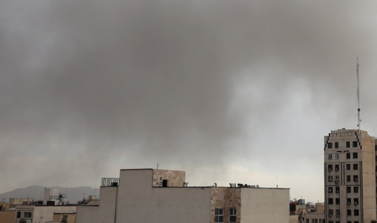 Ισραηλινά πλήγματα σε Τεχεράνη και Βηρυτό – Κλειστή προσωρινά η αμερικανική πρεσβεία στο Κουβέιτ