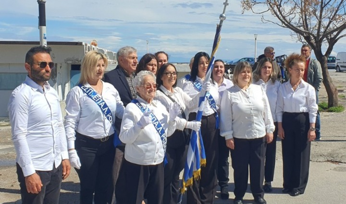 Ρόδος: 82χρονη μαθήτρια παρέλασε και συγκίνησε το πλήθος