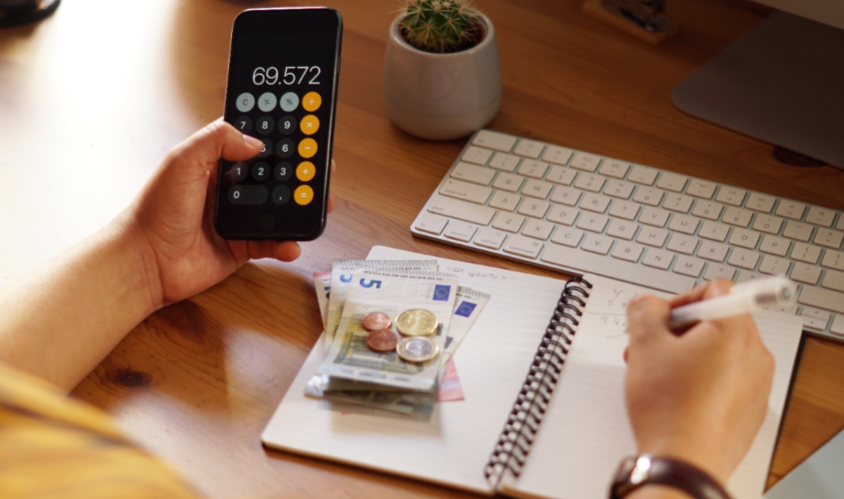 Κρατικά επιδόματα: Ποιοι κινδυνεύουν να τα χάσουν από την 1η Απριλίου 2026