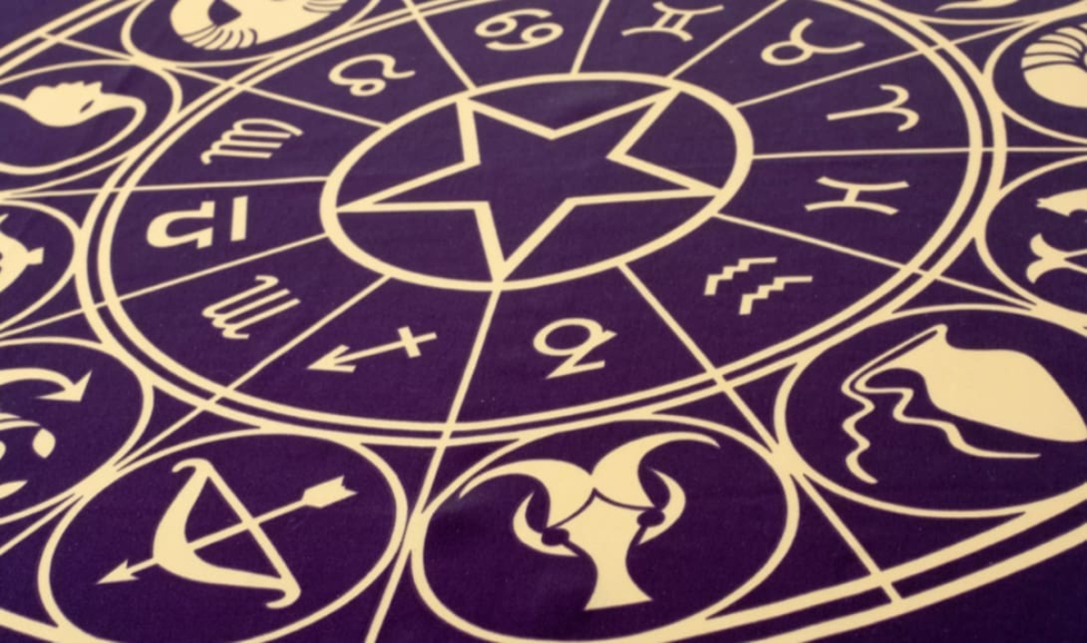 Τι «λένε» τα ζώδια για σήμερα Κυριακή
