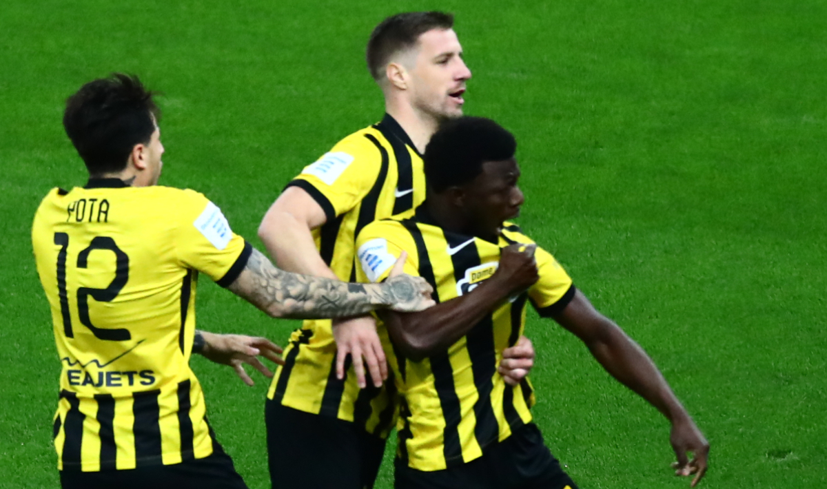 Super League: Στο +5 η ΑΕΚ στα playoffs τίτλου