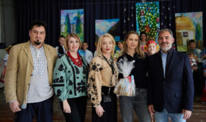 «Δεν θα το ξεχάσουμε ποτέ»: Θεατρική παράσταση και πασχαλινό παζάρι από τον σύλλογο «ΛΕΛΕΚΙ» με στόχο τη στήριξη του ουκρανικού λαού