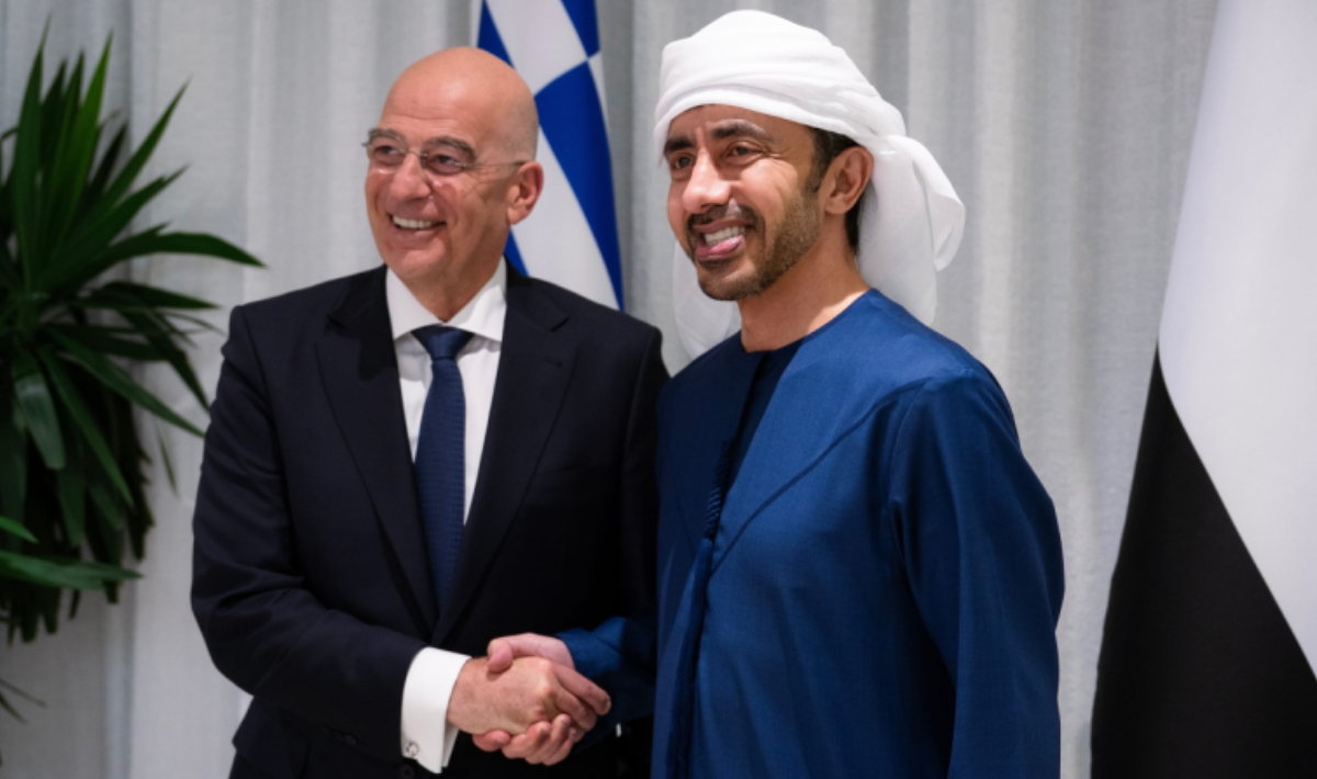 Δένδιας Εμιράτα