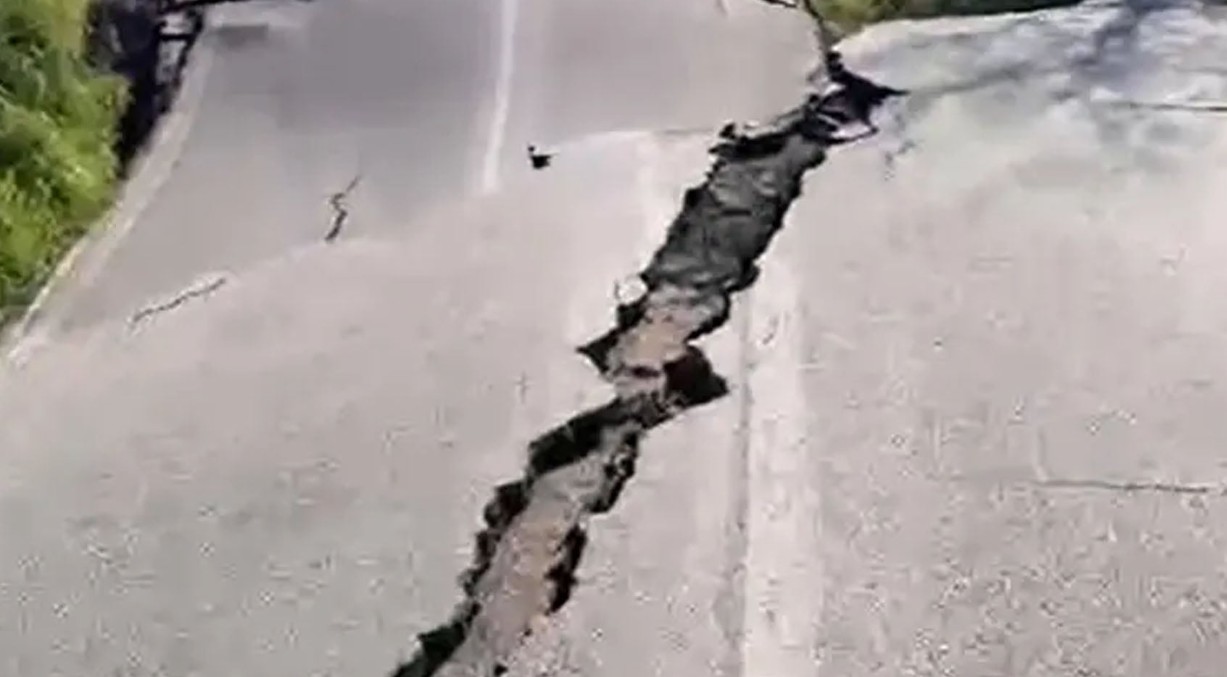 Κόπηκε στα δύο η Ιταλία λόγω κατολίσθησης 4 χιλιομέτρων – Σοκαριστικές εικόνες