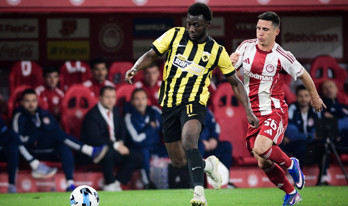 Super League: Διπλό παράστασης τίτλου η ΑΕΚ, 1-0 τον Ολυμπιακό