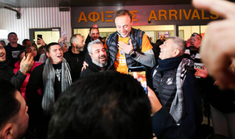 Κόντης αποθέωση