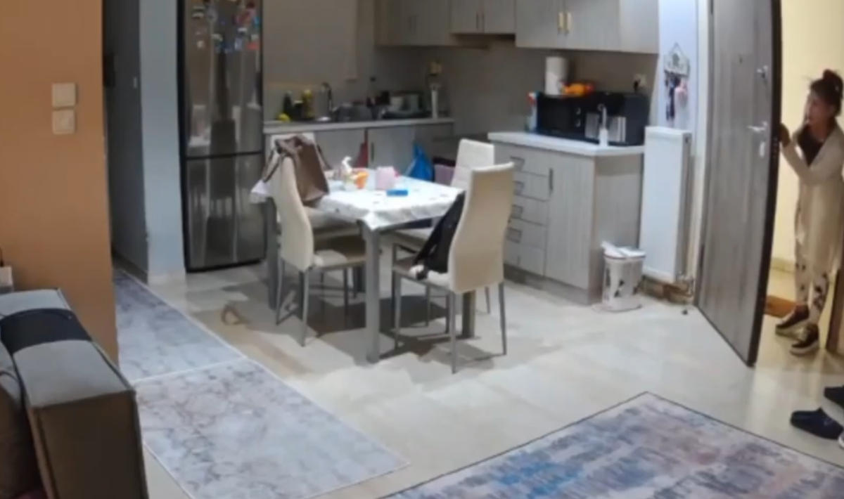 Καρέ καρέ η εισβολή διαρρηκτών σε οικία (βίντεο)