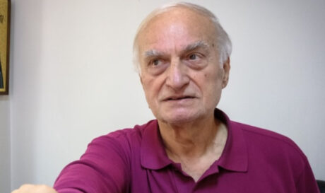 Μανόλης Μαυρομμάτης