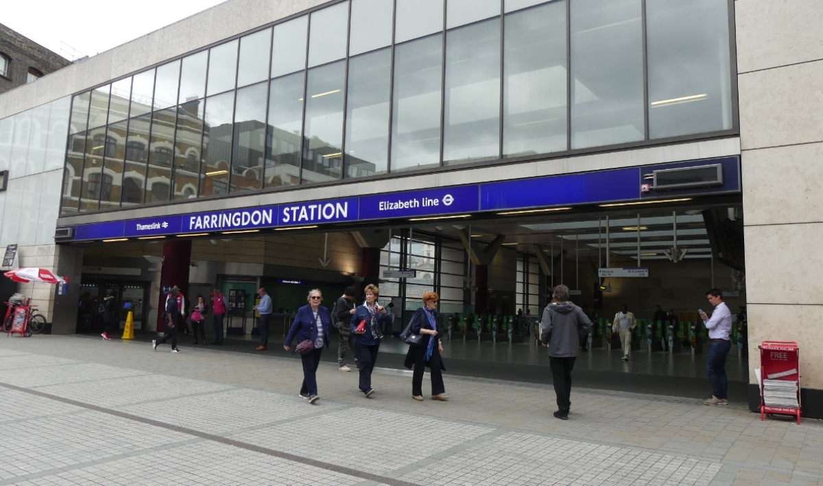 Λονδίνο: Συναγερμός στον σταθμό Farringdon για «σοβαρό περιστατικό»