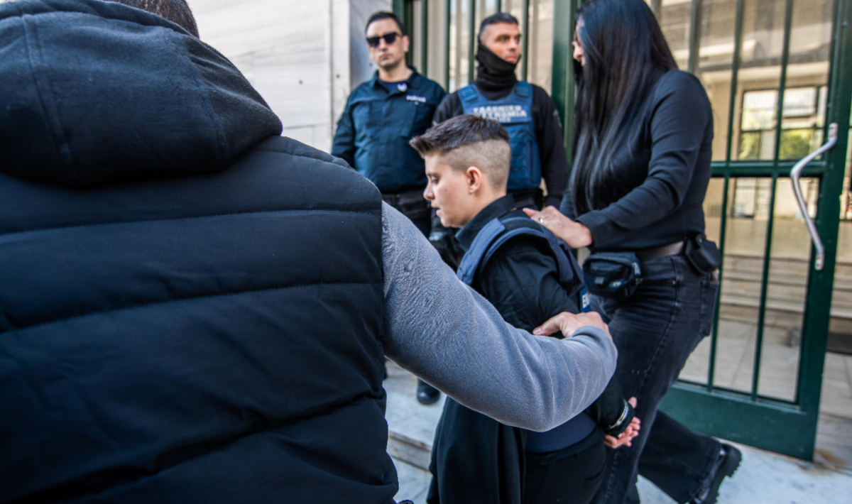 Προθεσμία να απολογηθεί στις 27/4 πήρε η Μουρτζούκου