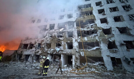 Ουκρανία: 14 νεκροί και δεκάδες τραυματίες από ρωσικά χτυπήματα (βίντεο-φωτογραφίες)