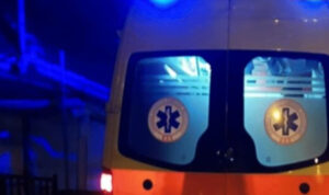 Πήλιο: Αυτοκίνητο κατέληξε σε χαράδρα λόγω κακοκαιρίας – Στο νοσοκομείο πατέρας και κόρη