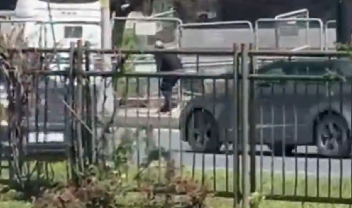 Η στιγμή των πυροβολισμών στο ισραηλινό προξενείο στην Κωνσταντινούπολη (βίντεο)