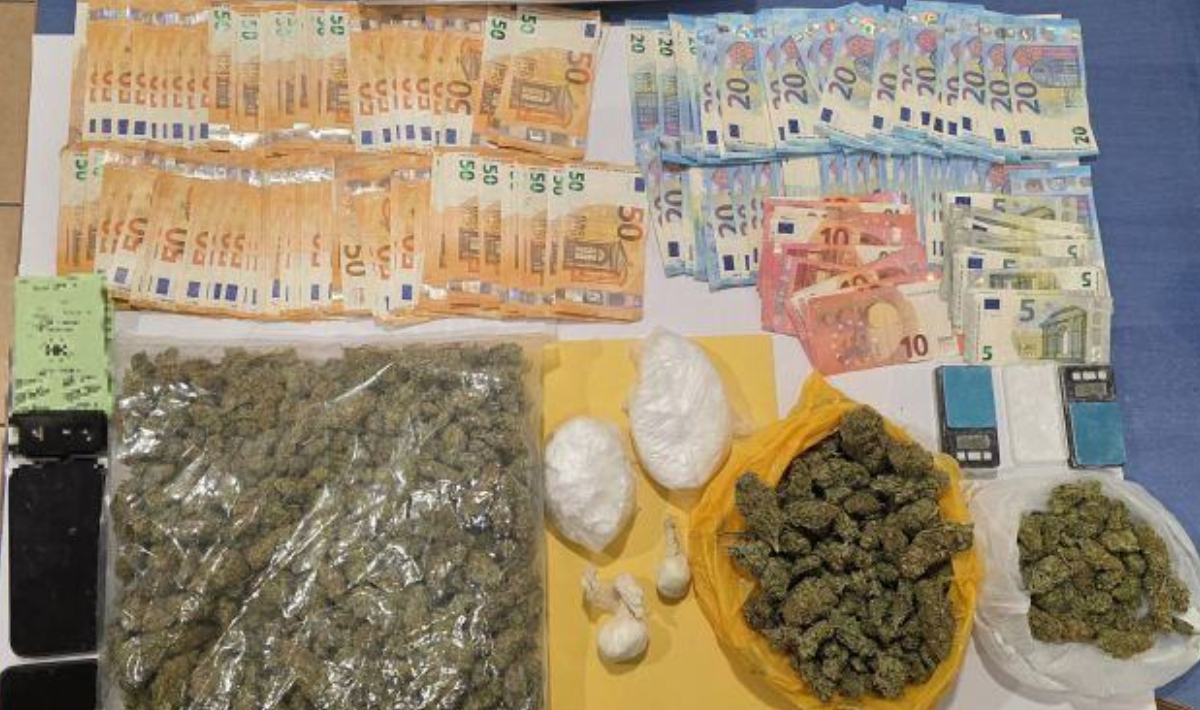 Νεαρό ζευγάρι θα ταξίδευε για την Σκιάθο με ναρκωτικές ουσίες – Κατηγορείται για διακίνηση (φωτο)