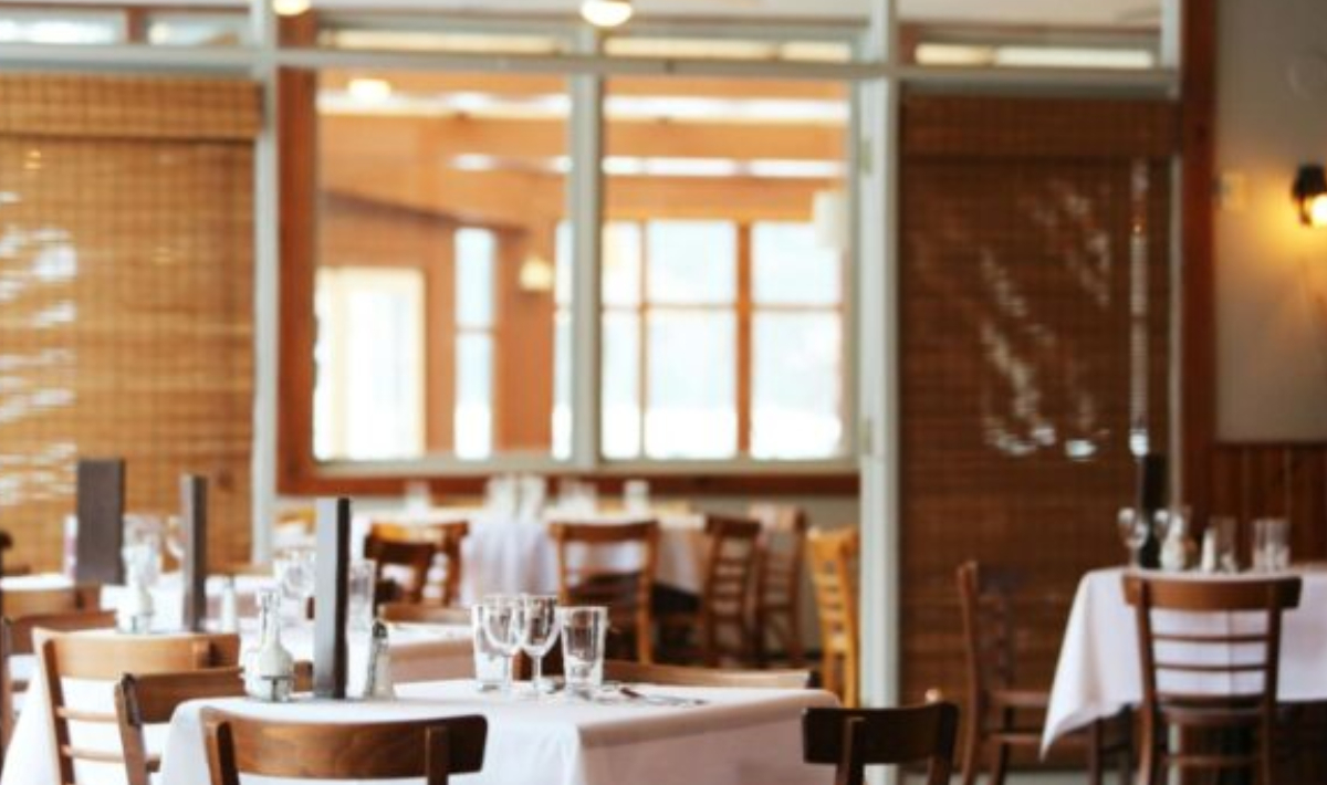 Λουτράκι: 14χρονος πήγε να πνιγεί ενώ έτρωγε σε ταβέρνα