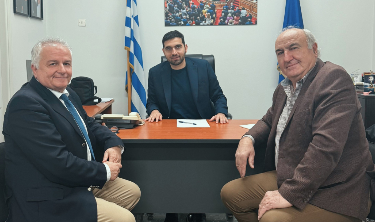 Συνάντηση Κωνσταντίνου Κεφαλογιάννη με τον Πρόεδρο και τον Ταμία της Πανελλήνιας Ομοσπονδίας Διευθυντών Ξενοδοχείων