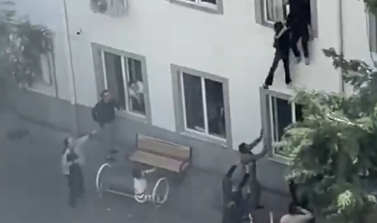 Συνελήφθη ο πατέρας του φερόμενου δράστη της επίθεσης σε σχολείο της Τουρκίας – Είναι διευθυντής αστυνομίας