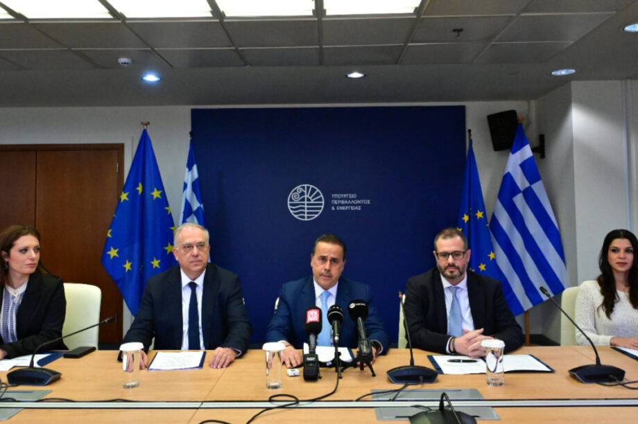 Παπασταύρου Θεοδωρικάκος