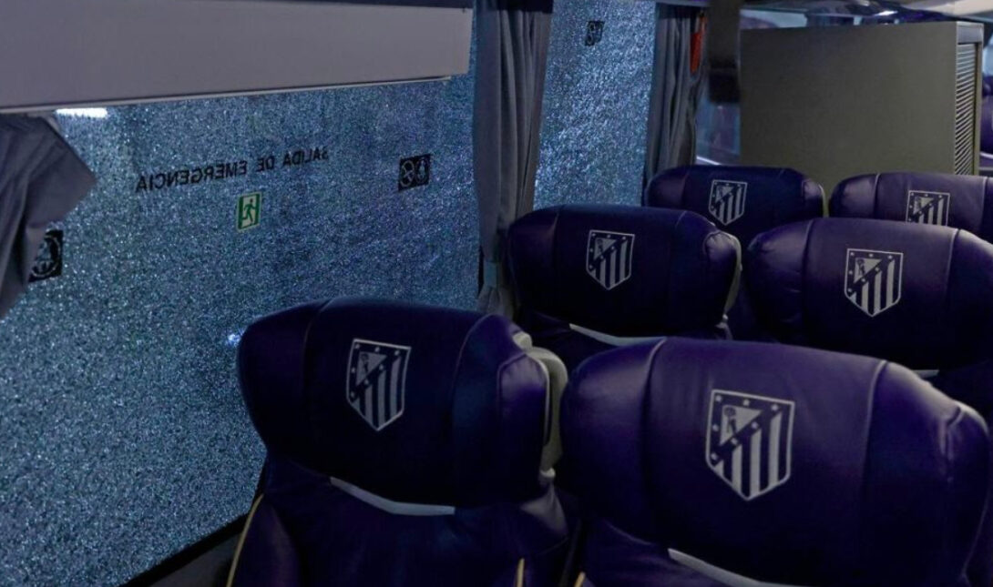 Επίθεση οπαδών της Μπαρτσελόνα στο πούλμαν Ατλέτικο Μαδρίτης! (βίντεο)