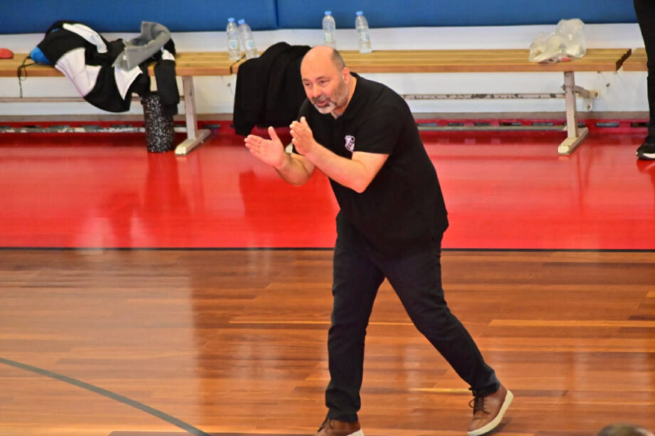 Νίκος Προύφας Χειροκρότημα