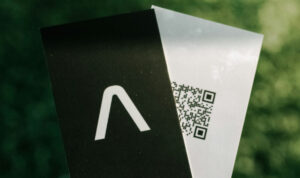 Παραποιούσε QR Codes θέσεων στάθμευσης και συνελήφθη!