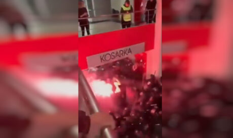 Σφοδρές συγκρούσεις οπαδών-αστυνομίας στο Ερυθρός Αστέρας – Παρτίζαν (βίντεο)