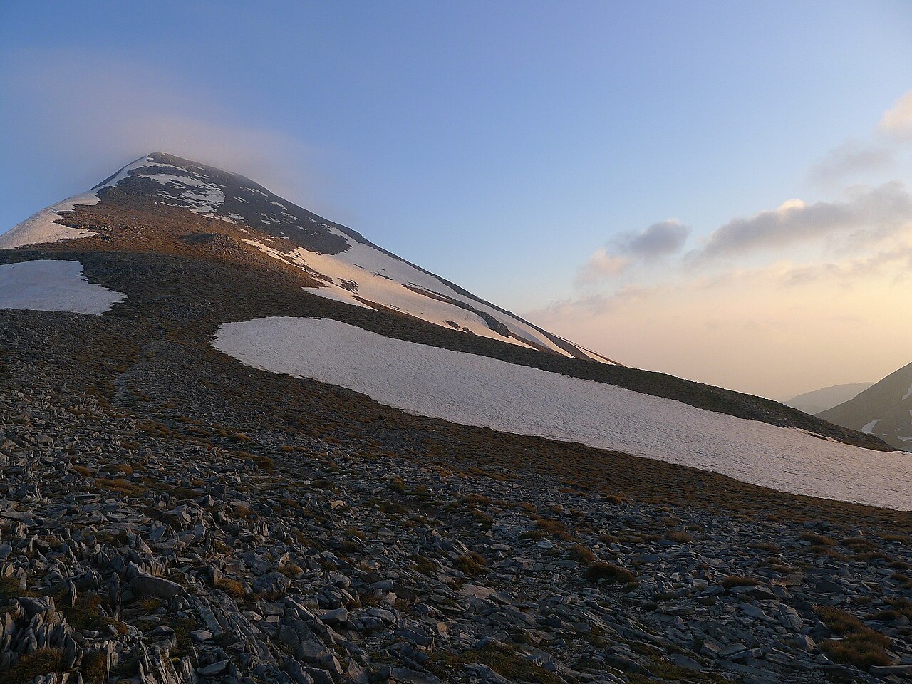 «Εξαφανίστηκε» ο Ταΰγετος λόγω πυκνής ομίχλης (βίντεο)