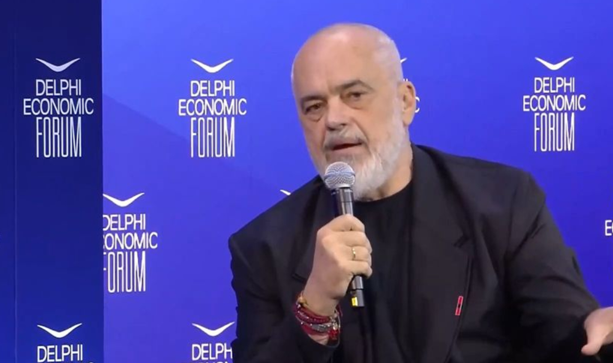 Έντι Ράμα: «Έκανα χιούμορ όταν είπα ότι δεν είστε απόγονοι του Πλάτωνα»