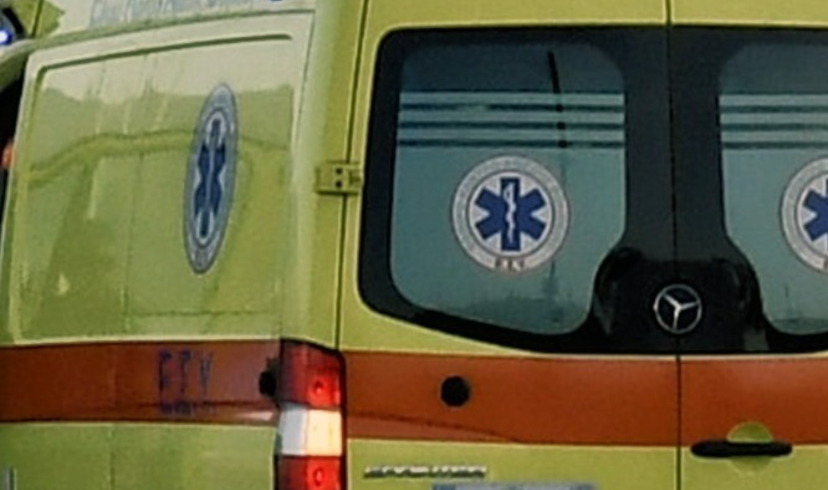 Εύβοια: Στο νοσοκομείο παρέα νεαρών μετά από τροχαίο