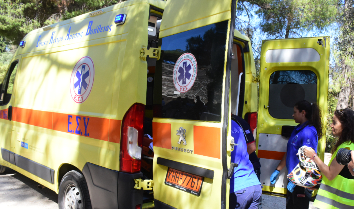 Τροχαίο με παράσυρση ανήλικης στην Πάρο – Μεταφέρθηκε με ελικόπτερο στην Αθήνα