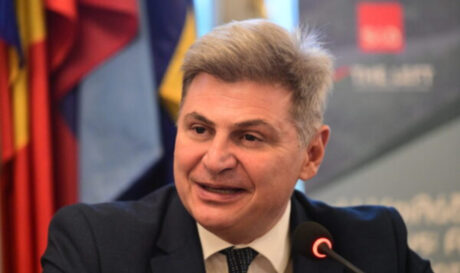 Νικόλας Φαραντούρης ΝΕΟ