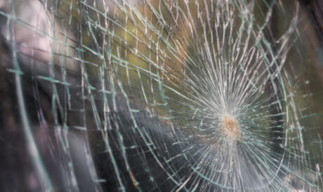 ΣΠΑΣΜΕΝΟ ΤΖΑΜΙ ΑΥΤΟΚΙΝΗΤΟ