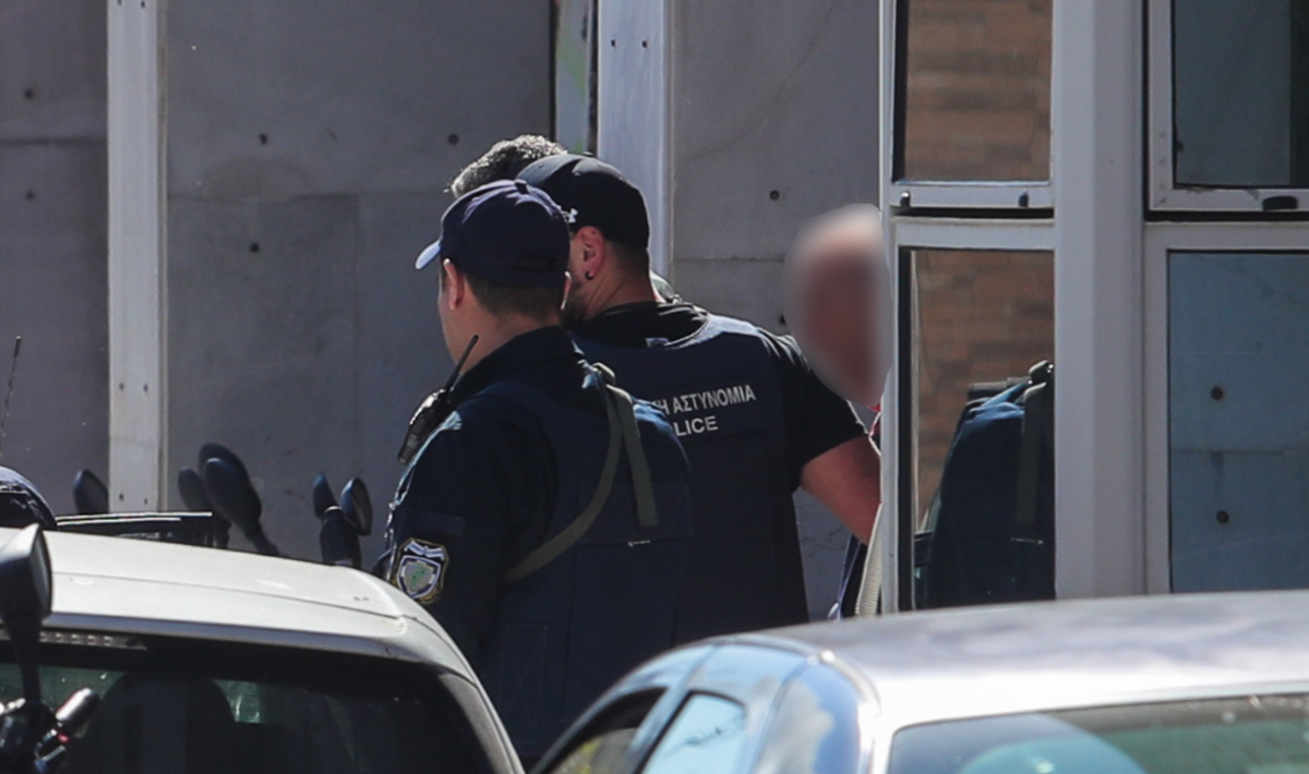 «Δεν θέλει να αναγνωριστεί ως ψυχικά και νοηματικά διαταραγμένος»: Tι λέει ο δικηγόρος του 89χρονου