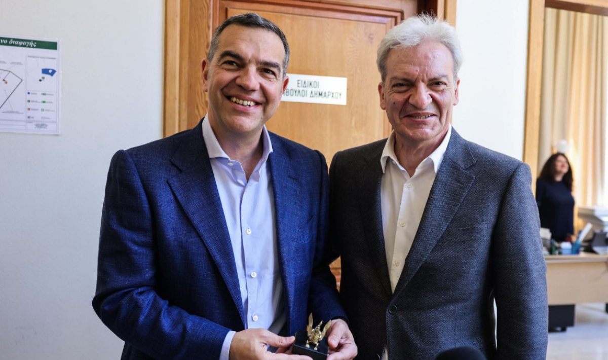 Ηράκλειο: Επίσκεψη στον δήμαρχο Ηρακλείου ο Αλέξης Τσίπρας