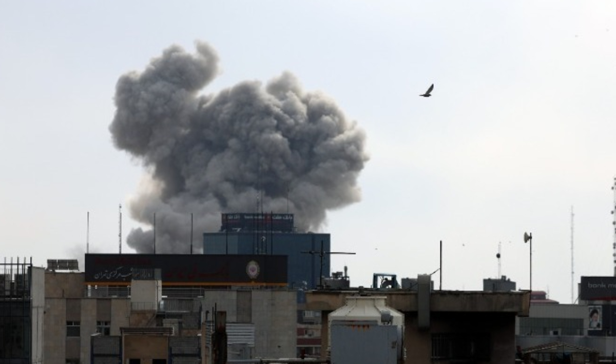 Κλιμακώνεται η ένταση στη Μέση Αντολή: Νέες συζητήσεις ΗΠΑ και Ιράν για εκεχειρία