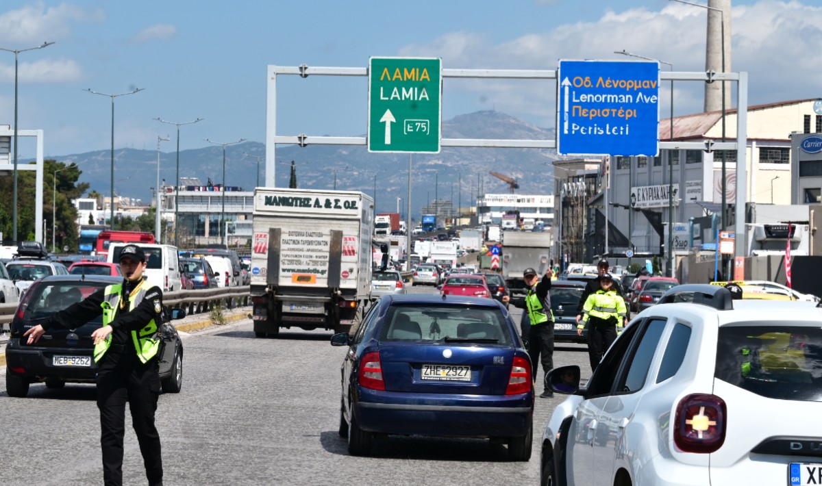 Συνεχίζεται η έξοδος των εκδρομέων του Πάσχα: Στο «κόκκινο» δρόμοι, λιμάνια και ΚΤΕΛ