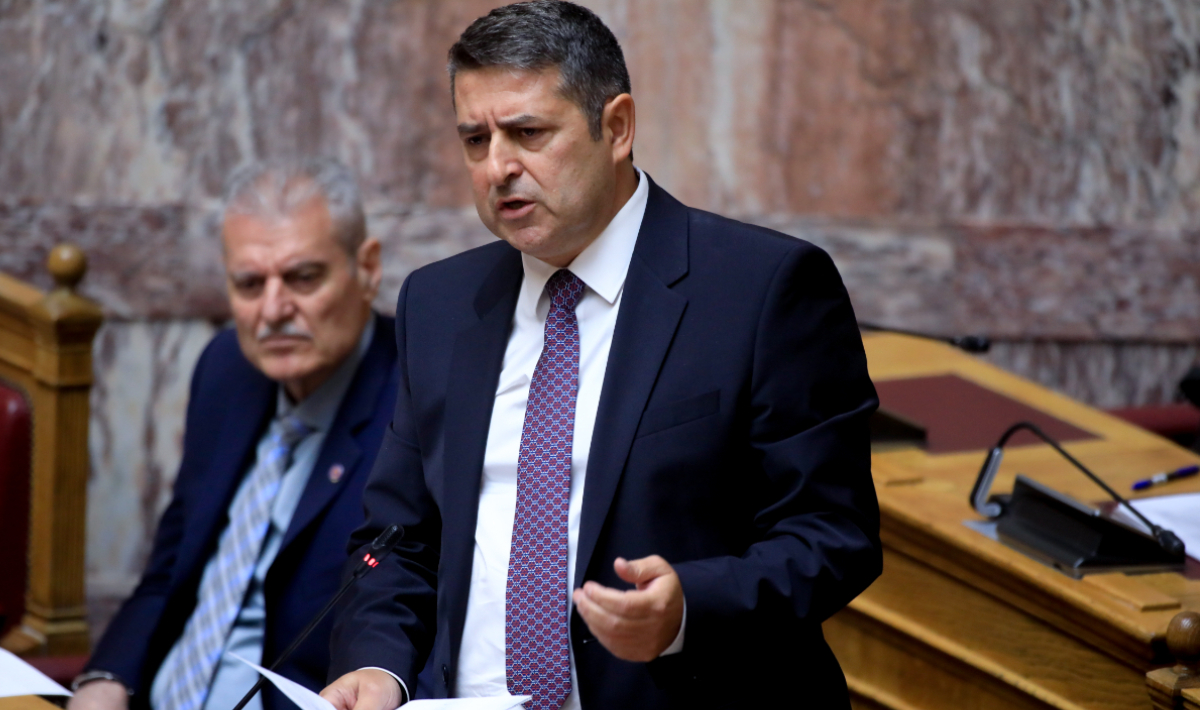 Πως περιγράφουν αυτόπτες μάρτυρες τη λιποθυμία Μυλωνάκη στο Μέγαρο Μαξίμου (βίντεο)