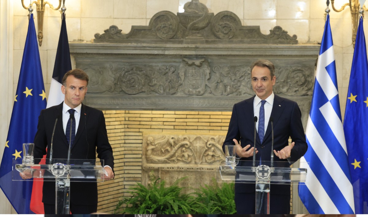 Η ελληνογαλλική συνεργασία στους τομείς της άμυνας και της ενέργειας κυριαρχεί στα πρωτοσέλιδα του γαλλικού Τύπου