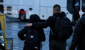 Από την Κρήτη στον Βόλο οι φίλαθλοι του ΟΦΗ: Ξεκίνησαν το ταξίδι για τον μεγάλο τελικό! – Δείτε φωτογραφίες