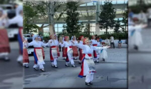 «Μύρισε» ελληνικό Πάσχα στην Ιαπωνία – Ελληνικοί παραδοσιακοί χοροί στους δρόμους του Τόκιο (βιντεο)