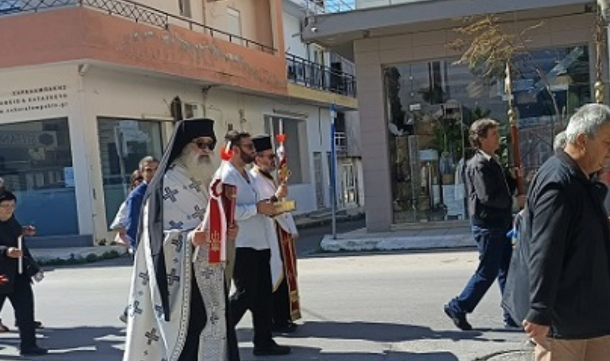 Μεσαρά: Με κατάνυξη ο Εσπερινός της Αγάπης στον Ιερό Ναό Αγίου Τίτου Τυμπακίου (φώτο)