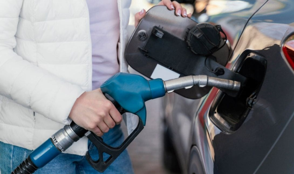 Fuel Pass: Ξεκινούν οι αιτήσεις από Δευτέρα – Οδηγίες και πληρωμές