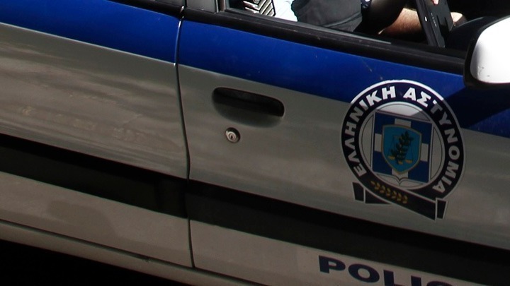 Γλυφάδα: 44χρονος παρίστανε τον επενδυτή και εξαπατούσε πολίτες – Καταζητούταν με Ερυθρά Αγγελία